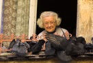 Image I rischi nel vivere soli a casa dal punto di vista degli anziani: preminenza dell'autonomia e dell'autostima